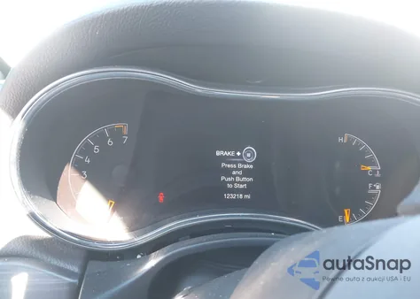 2019 Jeep Grand Cherokee Altitude 4X4 из США, поврежденный, VIN 1C4RJFAGXKC826018